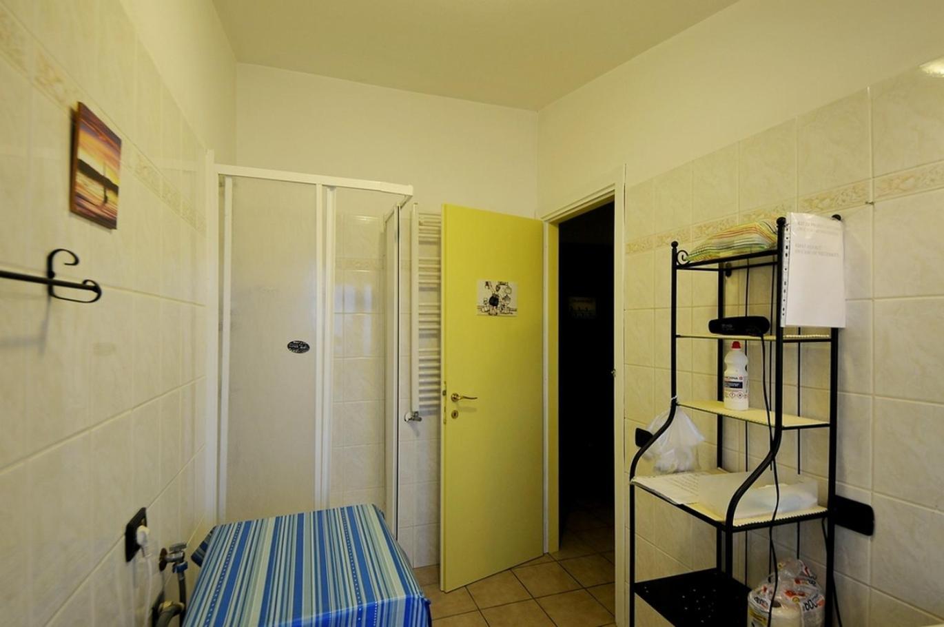 A La Vue Chambre Bagno Condiviso Shared Both2Piano No Lift No Navetta A Pagamento Aria Condizionata Ed Extra Bed 3 Minuti A Piedi Da Bus Per Fiera Di Roma Fiumicino Exterior foto