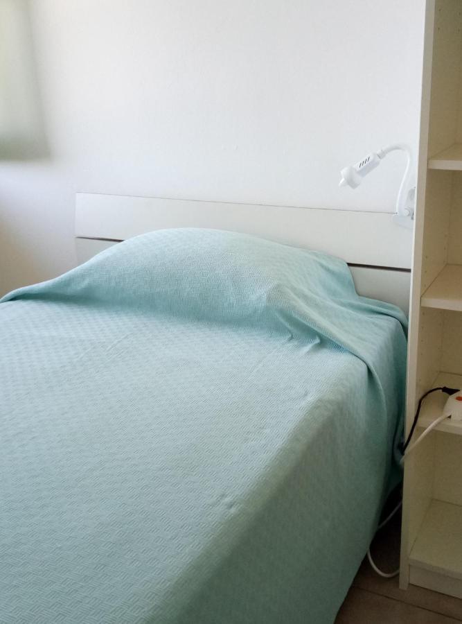A La Vue Chambre Bagno Condiviso Shared Both2Piano No Lift No Navetta A Pagamento Aria Condizionata Ed Extra Bed 3 Minuti A Piedi Da Bus Per Fiera Di Roma Fiumicino Exterior foto